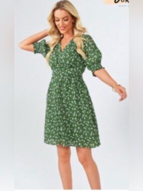 Green Floral V-Neck Puff Sleeve Maxi Dress